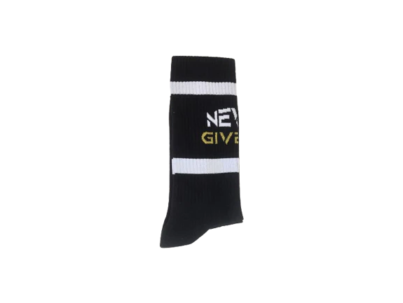 NEVER GIVE UP BLACK SOCKS